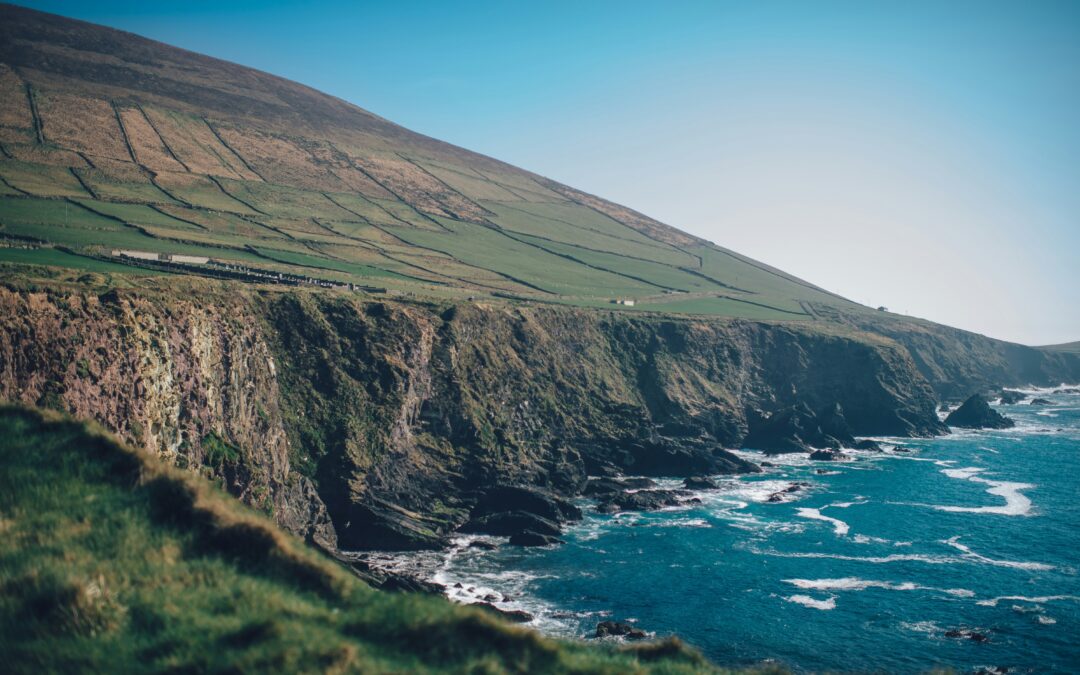 Dingle cliff, Coast of Ireland